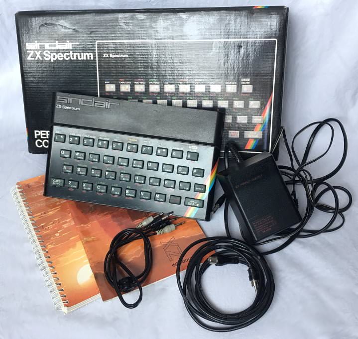 Original Sinclair ZX Spectrum 48K boxed computer with manuals, PSU, and Horizons cassette.